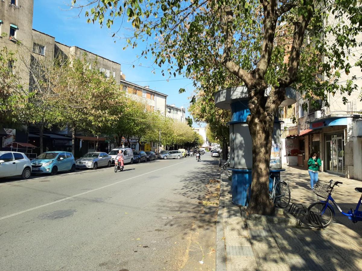 Cosy Central Apartment Shkoder Ngoại thất bức ảnh